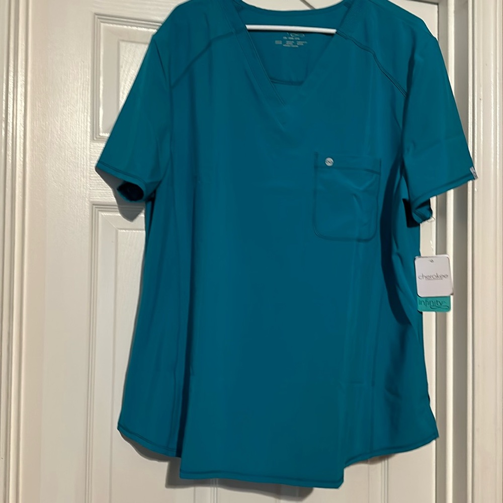 Cherokee Infiniti scrub top size 2XL